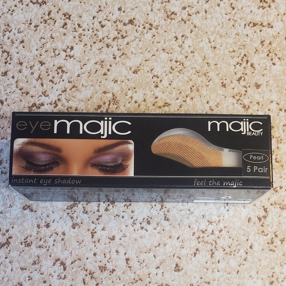 Majic Beauty Instant Eye Shadow 5 Pair In Box! - Picture 1 of 4